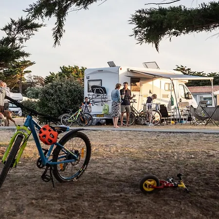 Campsite Huttopia Ars-en-Re